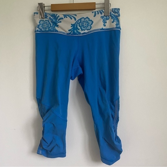 LULULEMON Run: For Your Life Crop • Beaming Blue / Laceoflage Polar Cream • US 8 - Picture 4 of 13